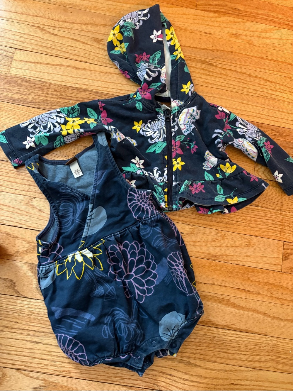 6-12 mos Tea Collection navy blue floral romper and jacket denim canvas